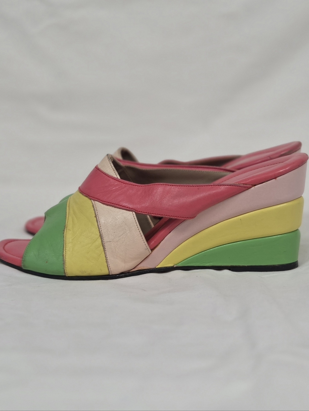 Vintage Fredericks of Hollywood Pastel Rainbow Wedge Slippers 7/7.5